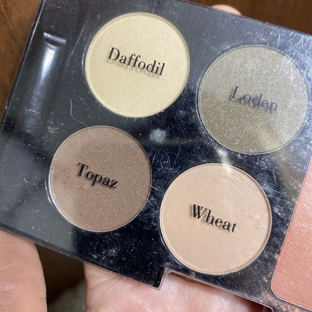Elizabeth Arden Daffodil Loden Topaz‎ Wheat & Natural Red Eyeshadow Blush Refill